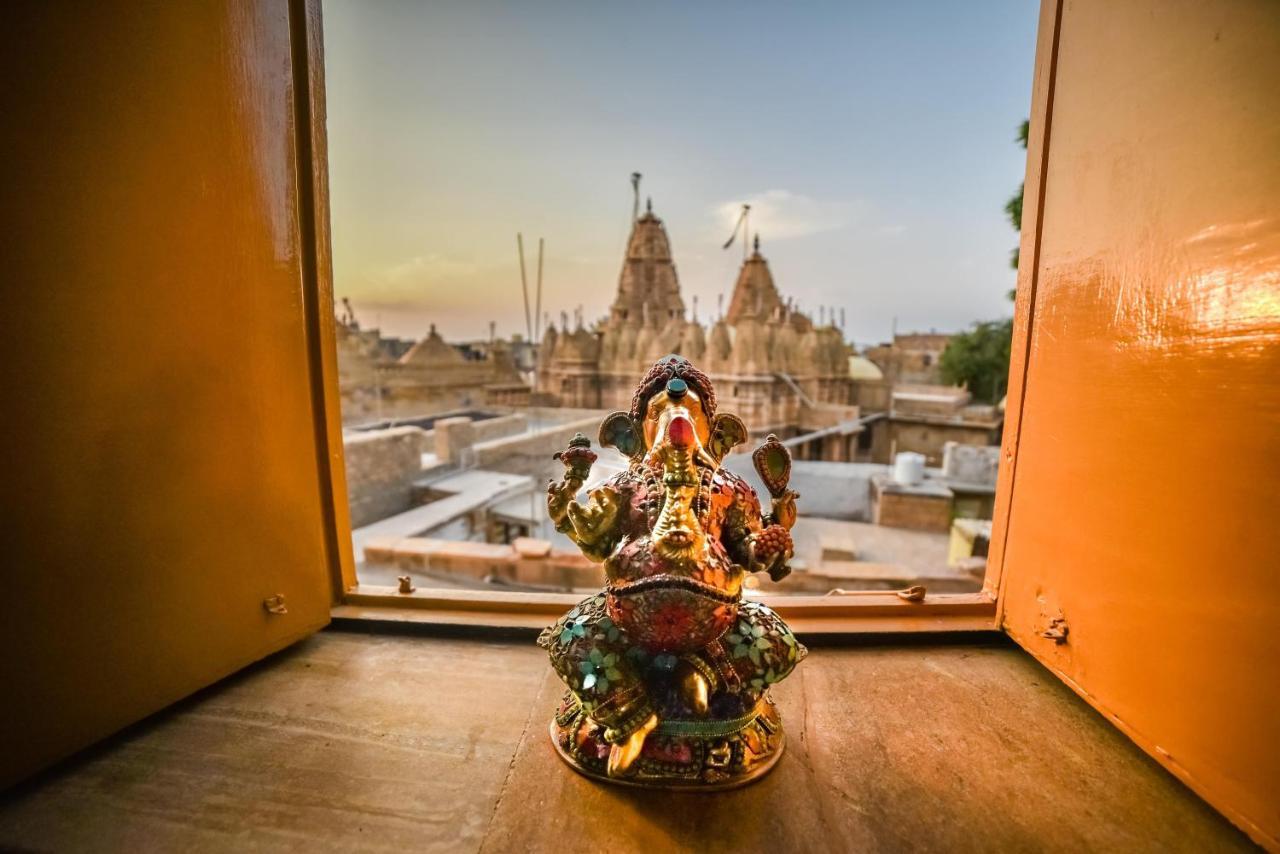 Mud Mirror Guesthouse Jaisalmer Exteriör bild