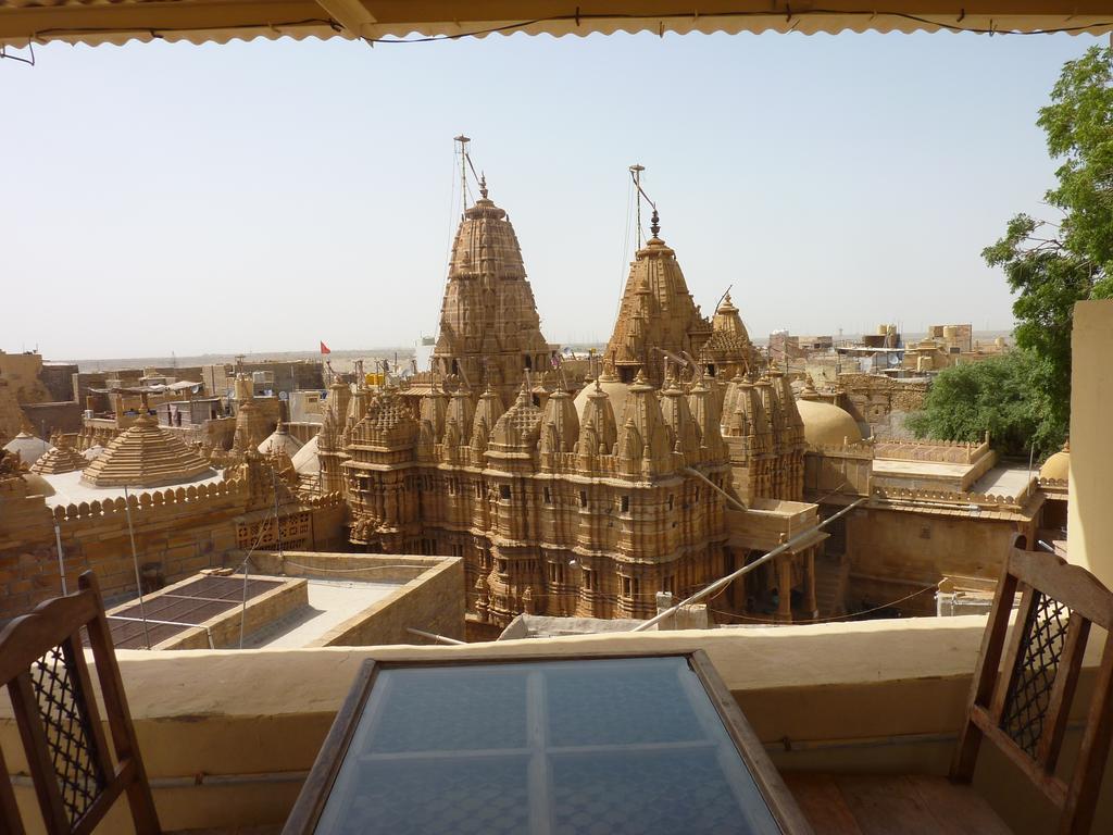 Mud Mirror Guesthouse Jaisalmer Exteriör bild