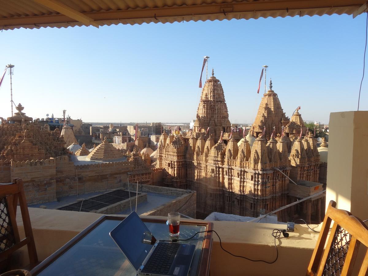 Mud Mirror Guesthouse Jaisalmer Exteriör bild