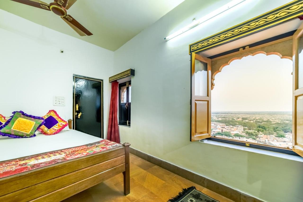 Mud Mirror Guesthouse Jaisalmer Exteriör bild